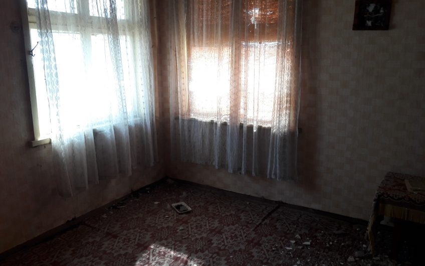 КЪЩА с двор в с. Динево, обл. Хасково