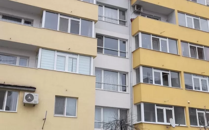 Просторен ТРИСТАЕН АПАРТАМЕНТ в кв. Орфей, град Хасково