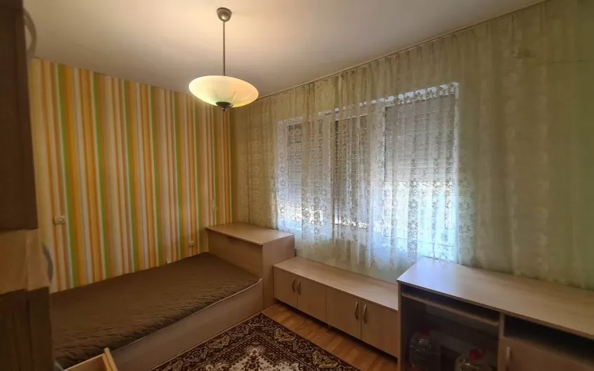 ТРИСТАЕН АПАРТАМЕНТ в кв. Дружба, град Хасково