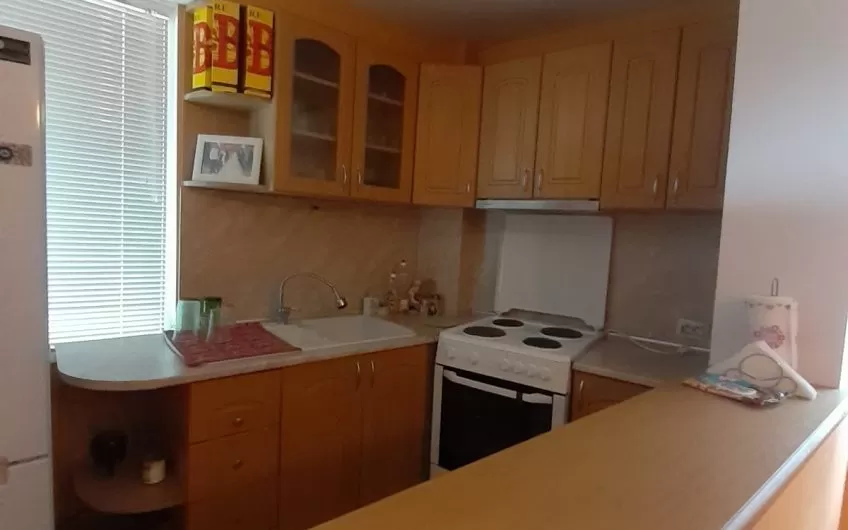 ДВУЕТАЖНА КЪЩА в кв. Тракийски, град Хасково