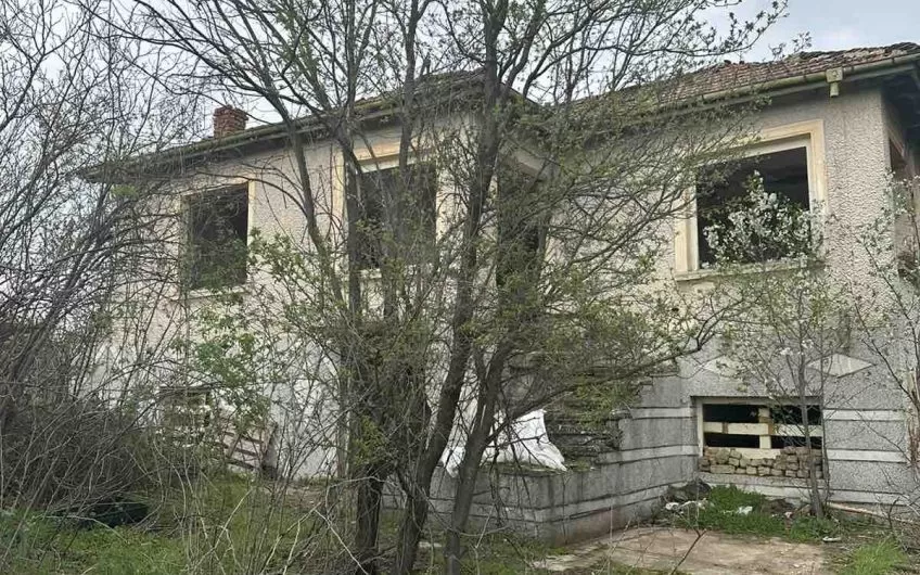 ИНВЕСТИЦИОНЕН ИМОТ в с. Свирково обл. Хасково