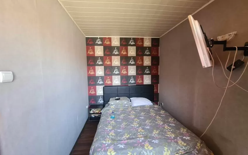 САМОСТОЯТЕЛНА ДВУЕТАЖНА КЪЩА в кв. Каменни, град Хасково