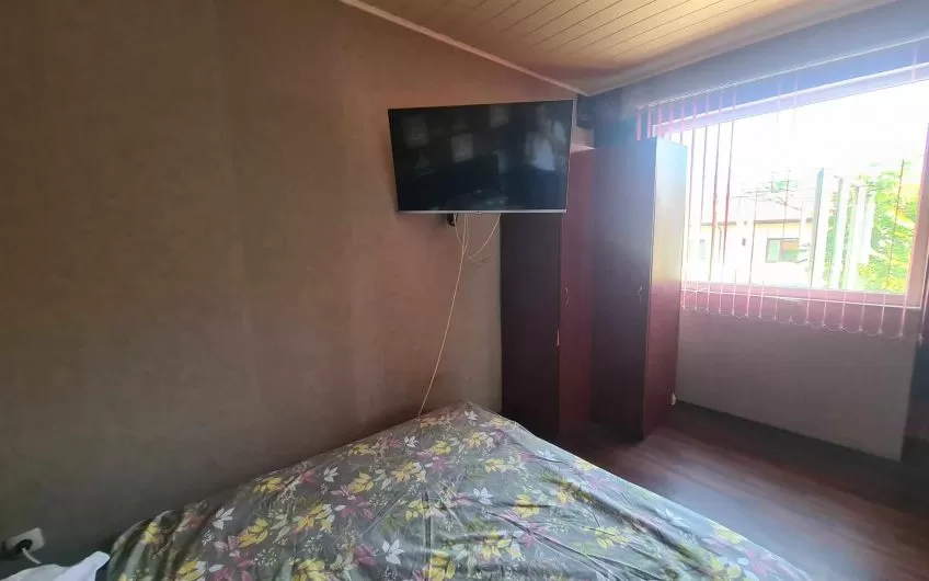 САМОСТОЯТЕЛНА ДВУЕТАЖНА КЪЩА в кв. Каменни, град Хасково