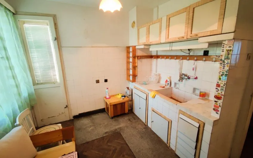 ТРИСТАЕН АПАРТАМЕНТ в кв. Дружба, град Хасково