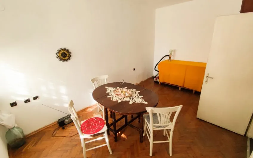 ТРИСТАЕН АПАРТАМЕНТ в кв. Дружба, град Хасково