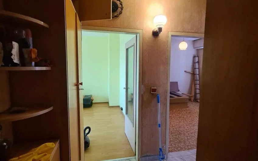 ДВУСТАЕН АПАРТАМЕНТ в кв. Любен Каравелов, град Хасково