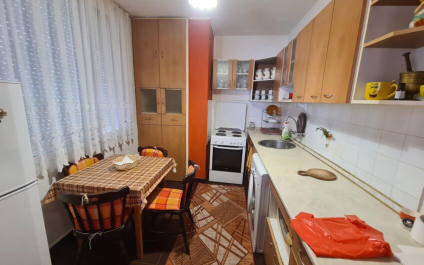 Двустаен апартамент в кв. Възраждане, град Хасково