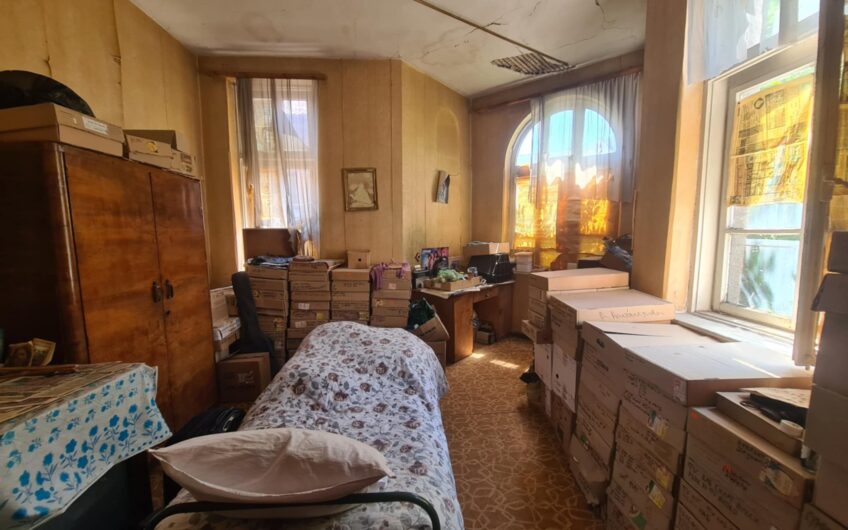 ЕТАЖ ОТ КЪЩА С ТАВАН И ДВОР – КВ. УЧИЛИЩНИ, ГР. ХАСКОВО