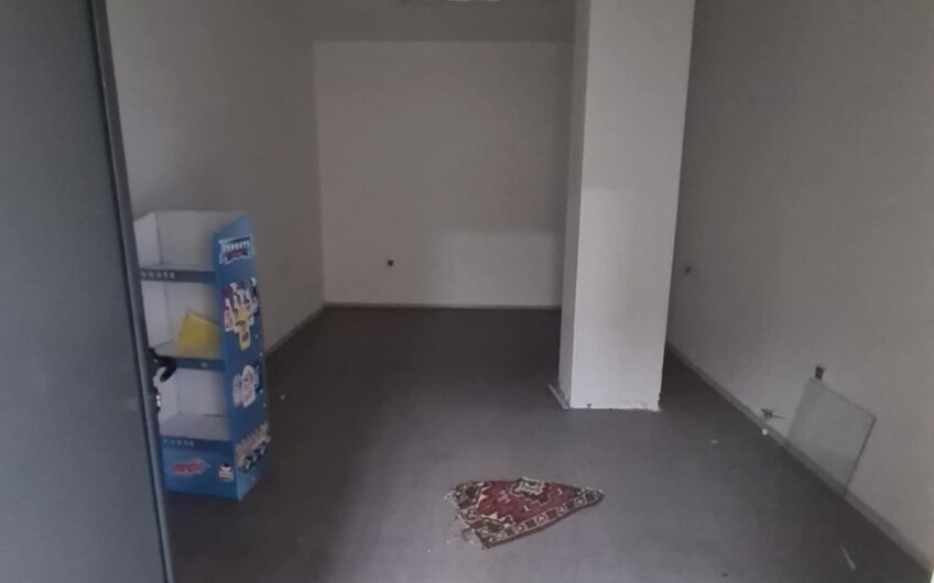 ПРОСТОРНО ПОМЕЩЕНИЕ под наем с площ от 200 кв.м., разположено в кв. Овчарски, гр. Хасково