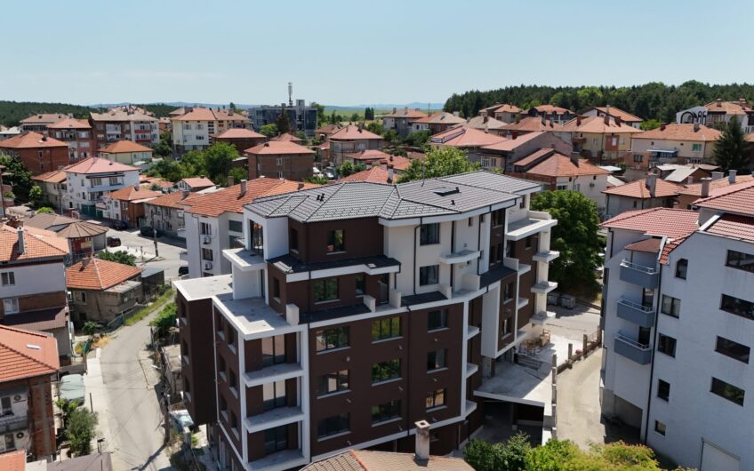 Подземни паркоместа и гаражи в новопостроена жилищна сграда, в кв. Тракийски, гр. Хасково.