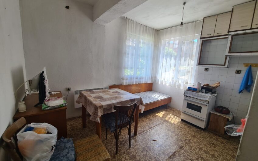 ТРИСТАЕН АПАРТАМЕНТ ЗА ПРОДАЖБА – КВ. ВОЕВОДСКИ, ГР. ХАСКОВО   