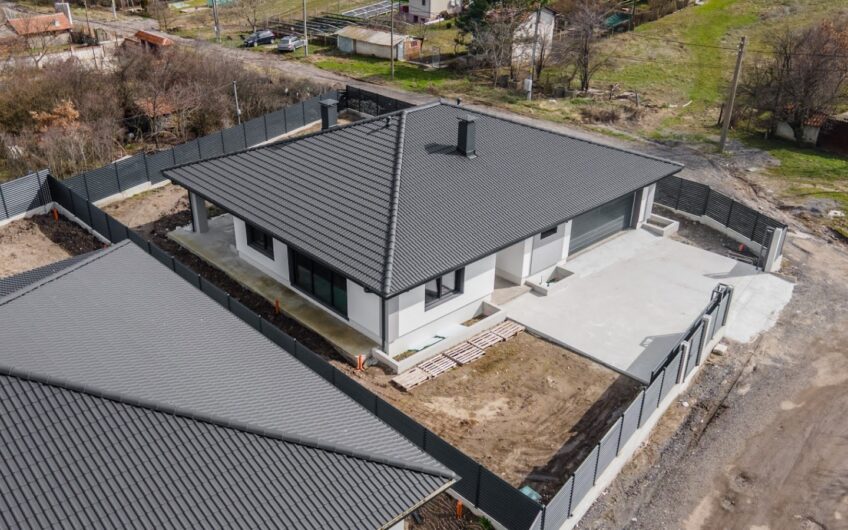 ЕДНОФАМИЛНА КЪЩА във в. з. Кенана, град Хасково