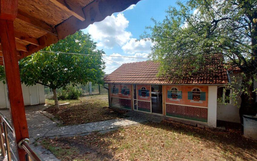 ВИЛА ЗА ПРОДАЖБА – В.З. КЕНАНА, МЕСТНОСТ КЕКЛИЧЕВО СТОПАНСТВО, ГР. ХАСКОВО
