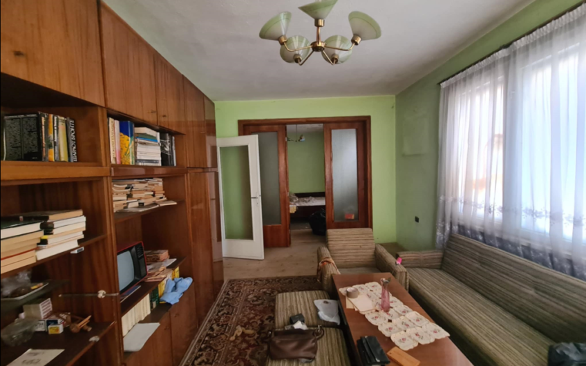 ЕТАЖ ОТ КЪЩА С ГАРАЖ В КВ.ЦЕНТЪР, ГР. ХАСКОВО