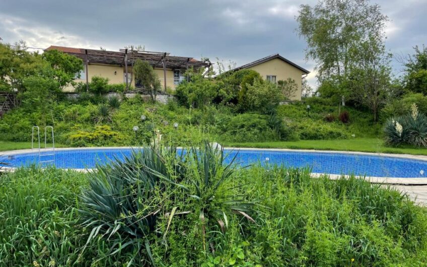 КОМПЛЕКС ОТ КЪЩИ ЗА ГОСТИ В С. МАЛКИ ВОДЕН, ЯЗ. ИВАЙЛОВГРАД