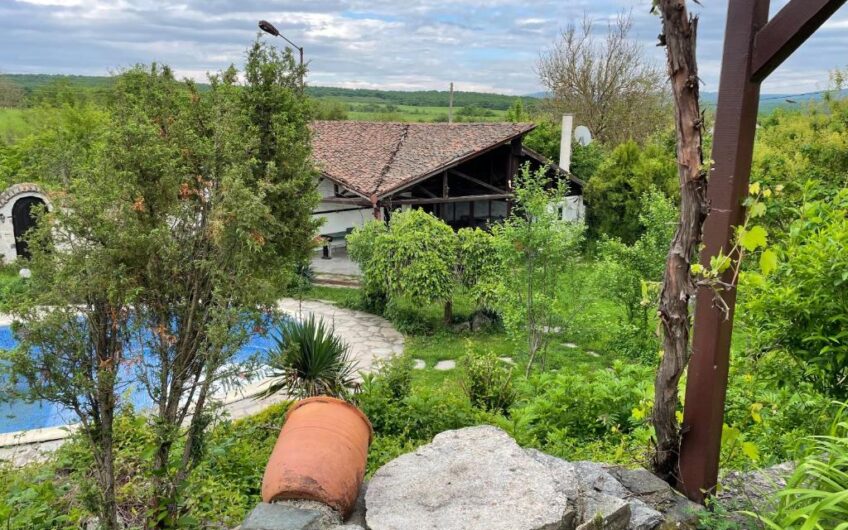 КОМПЛЕКС ОТ КЪЩИ ЗА ГОСТИ В С. МАЛКИ ВОДЕН, ЯЗ. ИВАЙЛОВГРАД