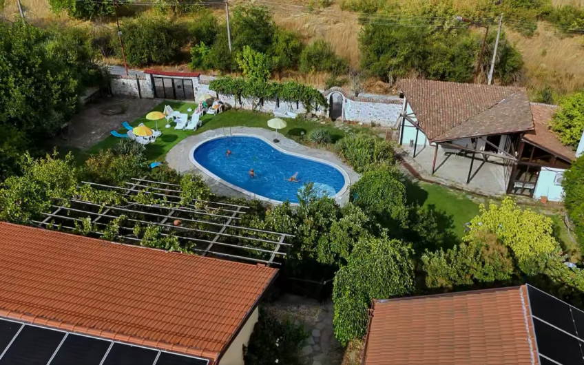 КОМПЛЕКС ОТ КЪЩИ ЗА ГОСТИ В С. МАЛКИ ВОДЕН, ЯЗ. ИВАЙЛОВГРАД