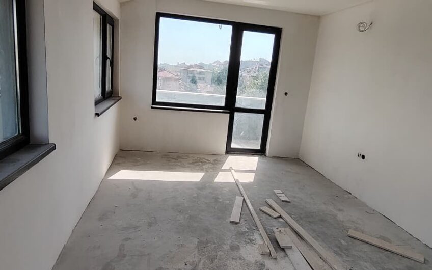 Продава се тристаен тухлен апартамент в кв. Каменни, гр.Хасково