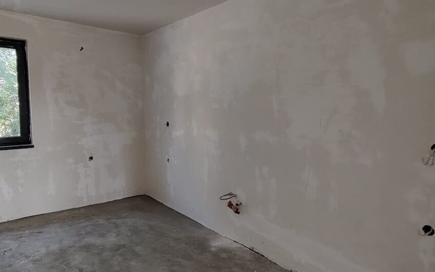 МНОГОСТАЕН АПАРТАМЕНТ ЗА ПРОДАЖБА В КВ. КАМЕННИ, ГР. ХАСКОВО