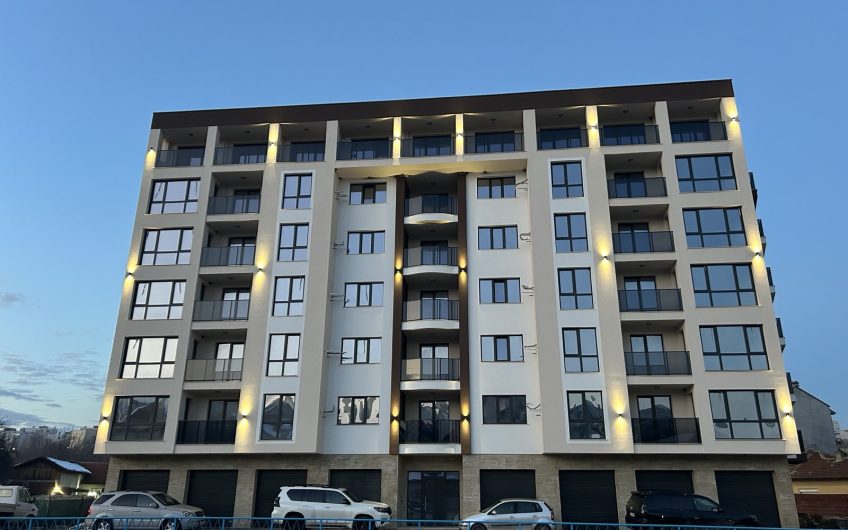 Южен среден тристаен апартамент в нова сграда–кв. Любен Каравелов,гр. Хасково