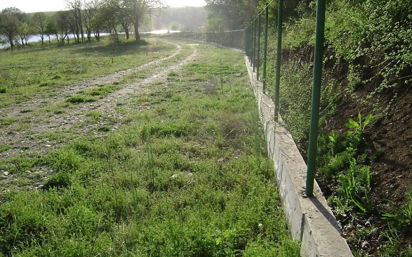 ПАРЦЕЛ 1500 кв.м. В РЕГУЛАЦИЯ С ТОК, ВОДОПРОВОД ВЪВ в.з. Кенана, гр.Хасково