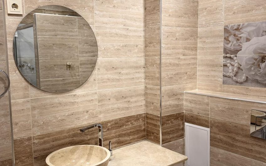 ИЗЦЯЛО ОБЗАВЕДЕН И ОБОРУДВАН ТРИСТАЕН АПАРТАМЕНТ – ТОП ЦЕНТЪР, ГР. ХАСКОВО