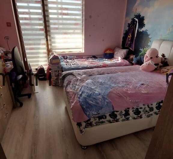 МНОГОСТАЕН АПАРТАМЕНТ с ГАРАЖ и ТАВАНСКА СТАЯ в кв. Любен Каравелов, гр. Хасково