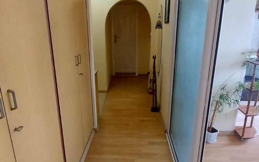 ТРИСТАЕН АПАРТАМЕНТ, РАЗПОЛОЖЕН в кв. ДРУЖБА, гр. ХАСКОВО