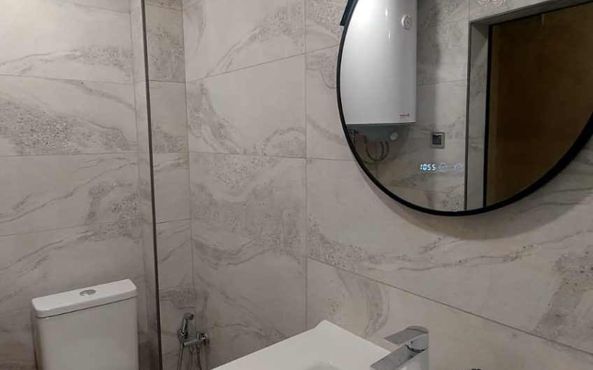 ТРИСТАЕН АПАРТАМЕНТ ПОД НАЕМ, РАЗПОЛОЖЕН в ЦЕНТЪРА на гр. ХАСКОВО