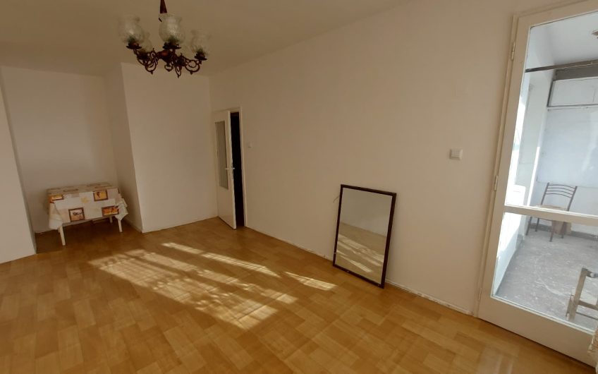 ГАРСОНИЕРА ПОД НАЕМ в ШИРОК ЦЕНТЪР,гр.ХАСКОВО