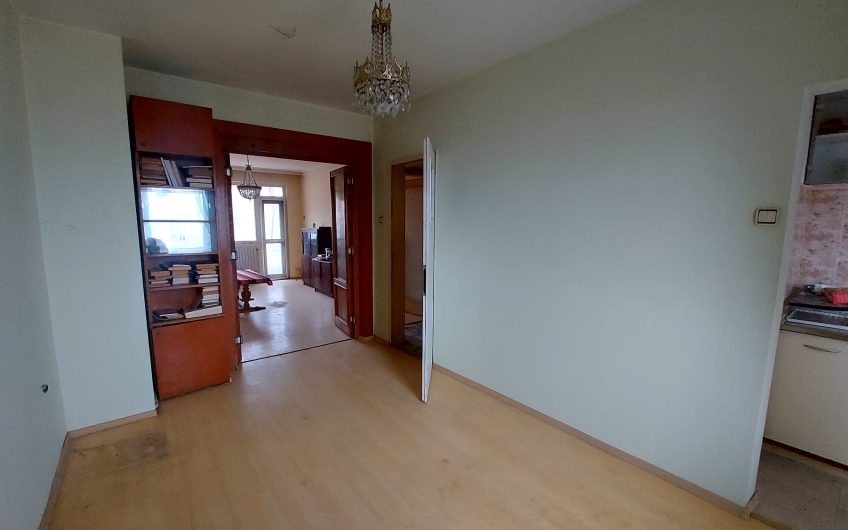 МНОГОСТАЕН ПРОСТОРЕН АПАРТАМЕНТ в кв.ОВЧАРСКИ, гр.ХАСКОВО