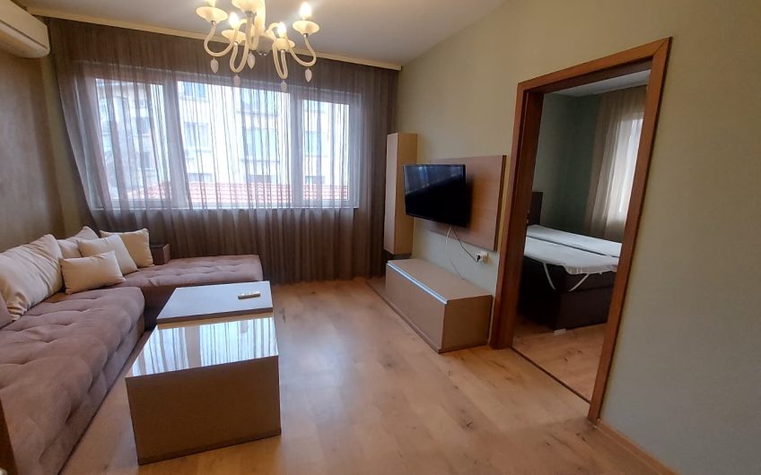 ТРИСТАЕН АПАРТАМЕНТ ПОД НАЕМ, РАЗПОЛОЖЕН в ЦЕНТЪРА на гр. ХАСКОВО