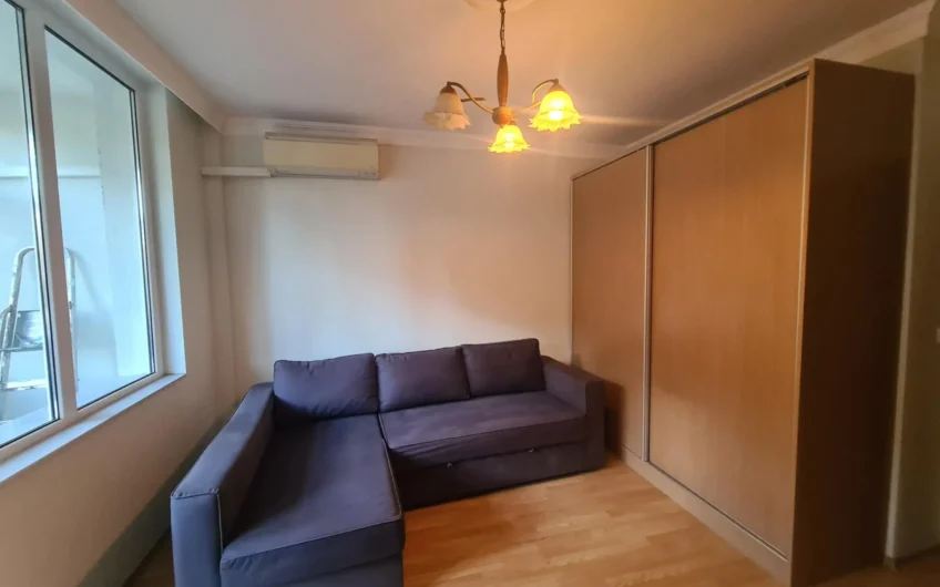 ТРИСТАЕН АПАРТАМЕНТ с ПАРКОМЯСТО ПОД НАЕМ в ЦЕНТЪРА на град ХАСКОВО