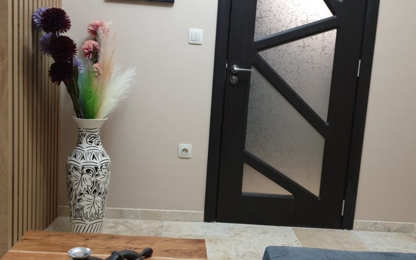 ДВУСТАЕН АПАРТАМЕНТ ПОД НАЕМ в кв. УЧИЛИЩНИ, град ХАСКОВО