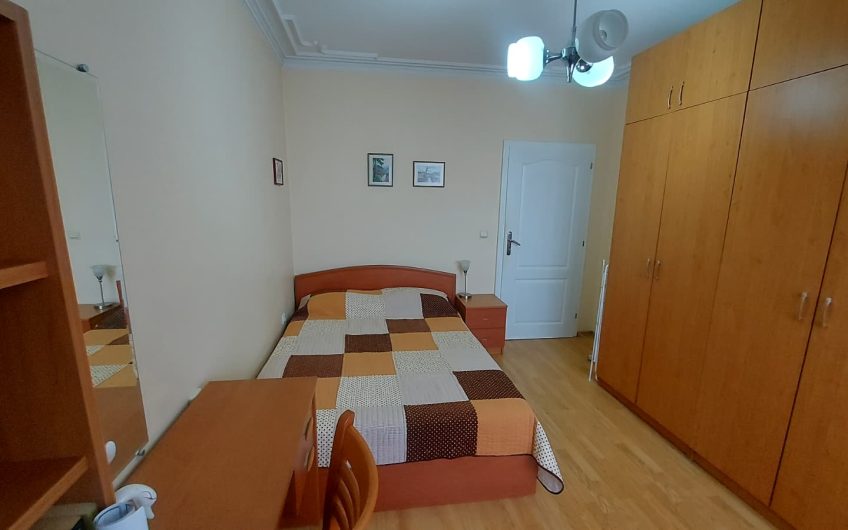 ТРИСТАЕН АПАРТАМЕНТ, РАЗПОЛОЖЕН в кв. ДРУЖБА, гр. ХАСКОВО