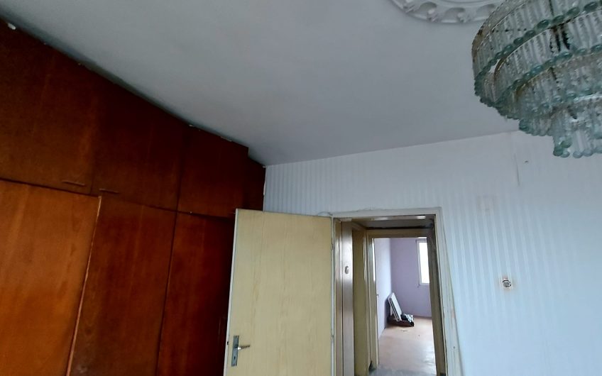 МНОГОСТАЕН ПРОСТОРЕН АПАРТАМЕНТ в кв.ОВЧАРСКИ, гр.ХАСКОВО