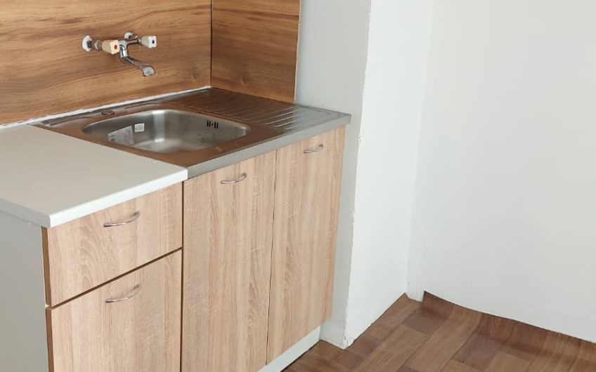 ГАРСОНИЕРА ПОД НАЕМ в ШИРОК ЦЕНТЪР,гр.ХАСКОВО