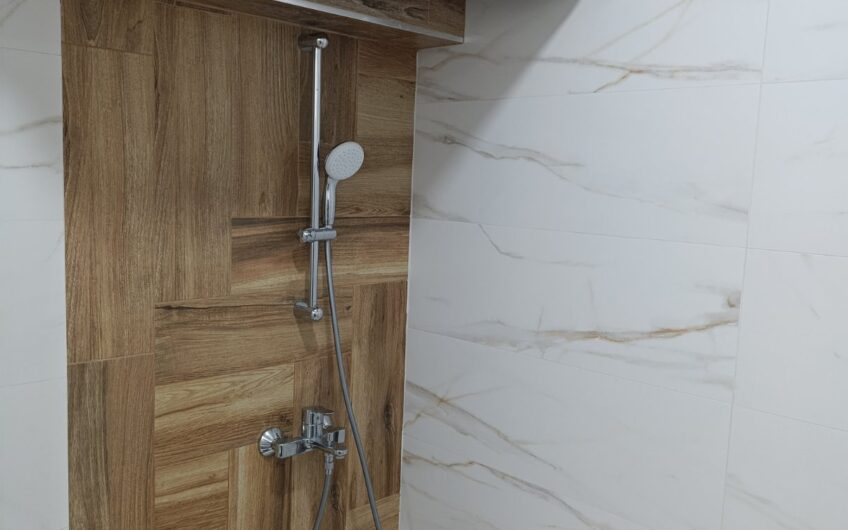 ТРИСТАЕН ИЗЦЯЛО ОБЗАВЕДЕН АПАРТАМЕНТ в кв. ОВЧАРСКИ, гр. ХАСКОВО