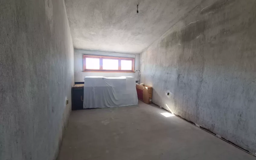 ТРИСТАЕН АПАРТАМЕНТ в кв.КАМЕННИ, гр.ХАСКОВО