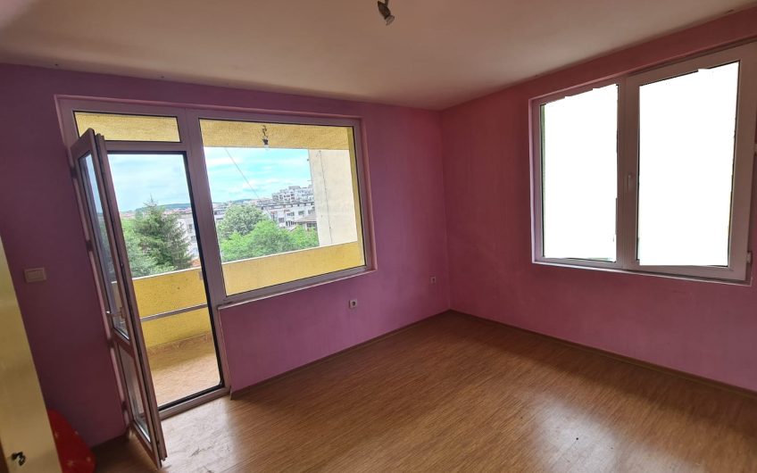 ТРИСТАЕН АПАРТАМЕНТ в ШИРОК ЦЕНТЪР, град ХАСКОВО