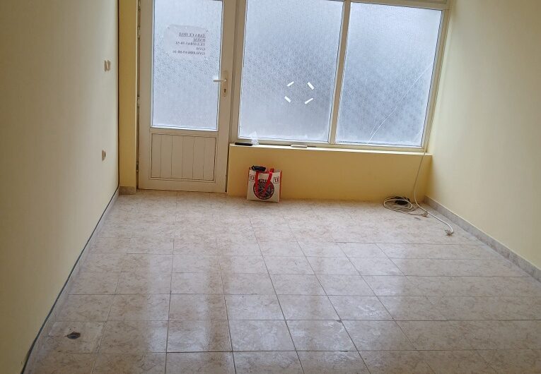 Търговски обект / магазин под наем – кв. Дружба, гр. Хасково