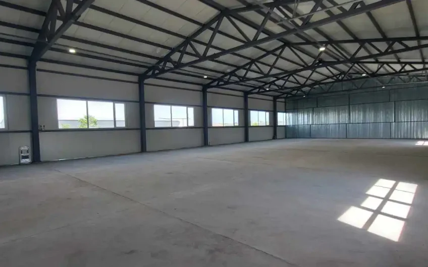 СКЛАД/ПРОМИШЛЕН ИМОТ ПОД НАЕМ в ЗАПАДНА ИНДУСТРИАЛНА ЗОНА, гр. ХАСКОВО