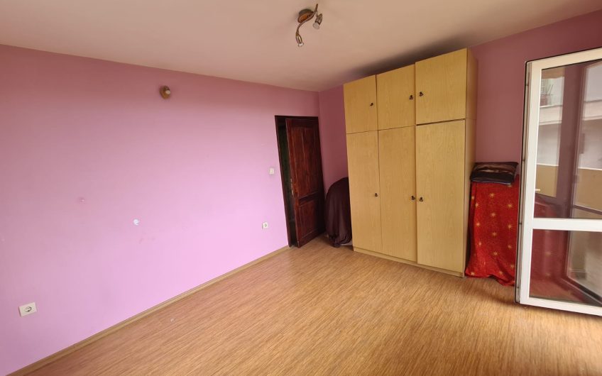 ТРИСТАЕН АПАРТАМЕНТ в ШИРОК ЦЕНТЪР, град ХАСКОВО