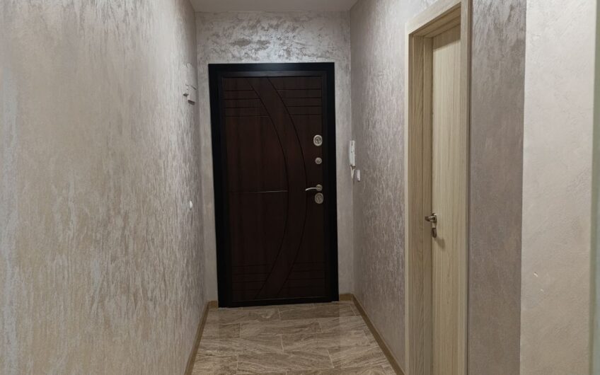 ТРИСТАЕН ИЗЦЯЛО ОБЗАВЕДЕН АПАРТАМЕНТ в кв. ОВЧАРСКИ, гр. ХАСКОВО