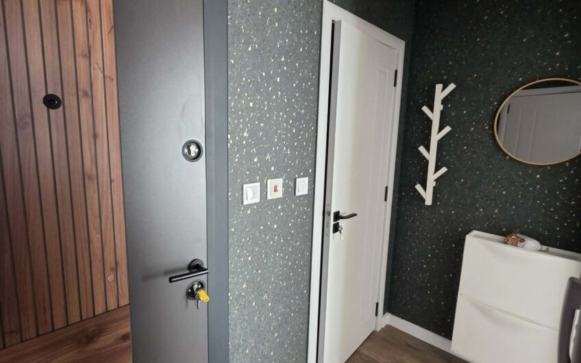 Обзаведен двустаен апартамент в Центъра,гр.Хасково