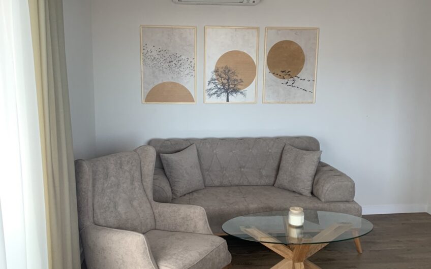 Обзаведен двустаен апартамент в Центъра,гр.Хасково