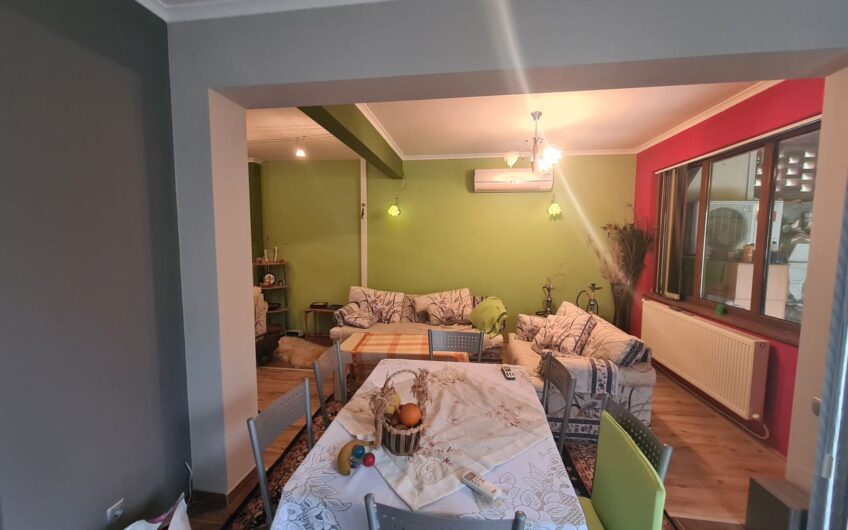 Двуетажна къща в кв.Кенана,град Хасково