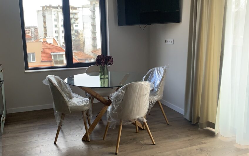 Обзаведен двустаен апартамент в Центъра,гр.Хасково