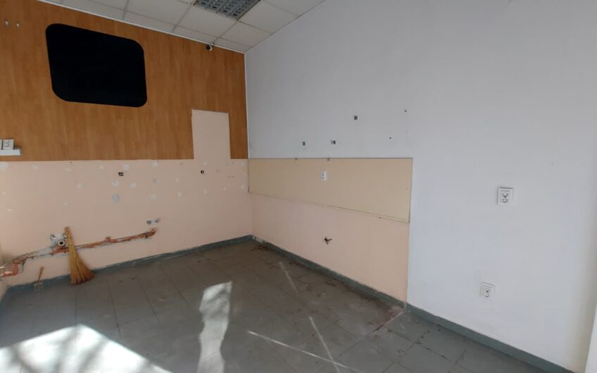 Търговски обект под наем в топ центъра на гр.Хасково