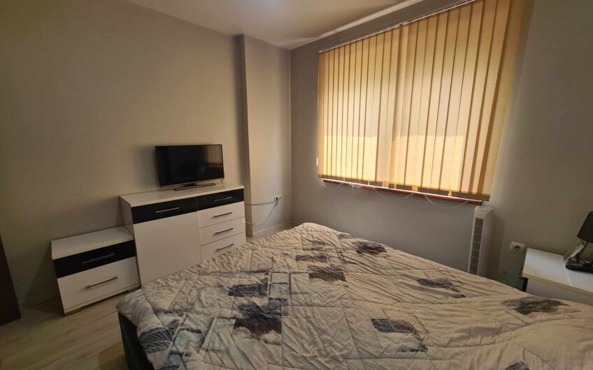 Обзаведен тристаен апартамент в Центъра на гр. Хасково